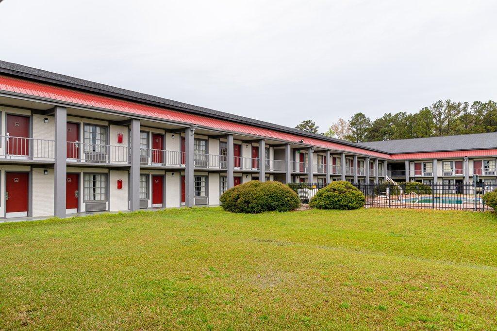 Red Roof Inn Savannah - Richmond Hill I-95 Exteriör bild